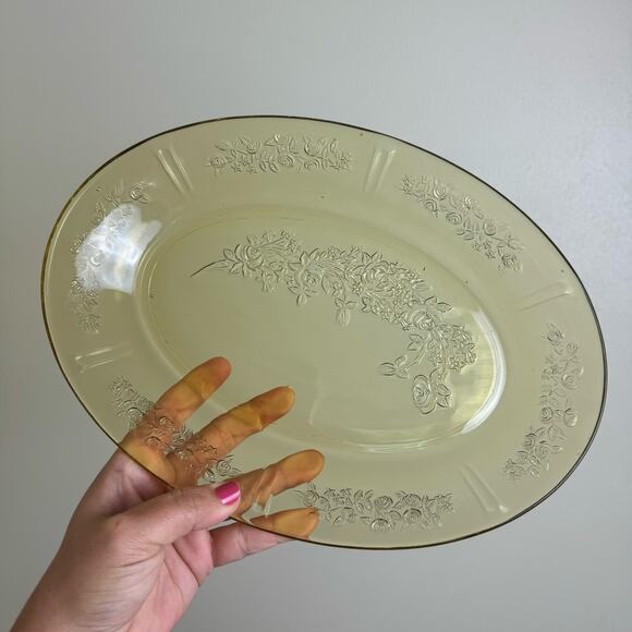 Depression Era Federal Glass Yellow Sharon Rose Serving plate Platter - Picture 7 of 7